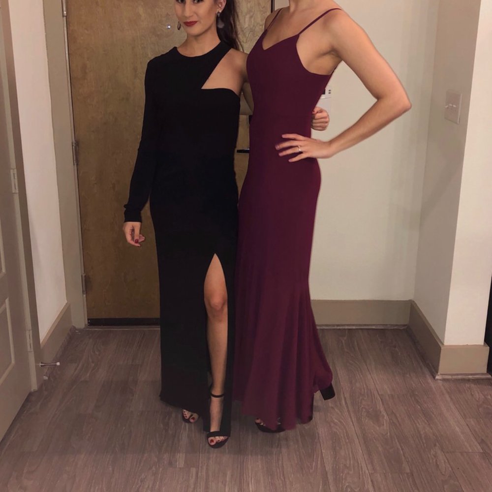 Lulu's V-Neck Burgundy Chiffon Gown